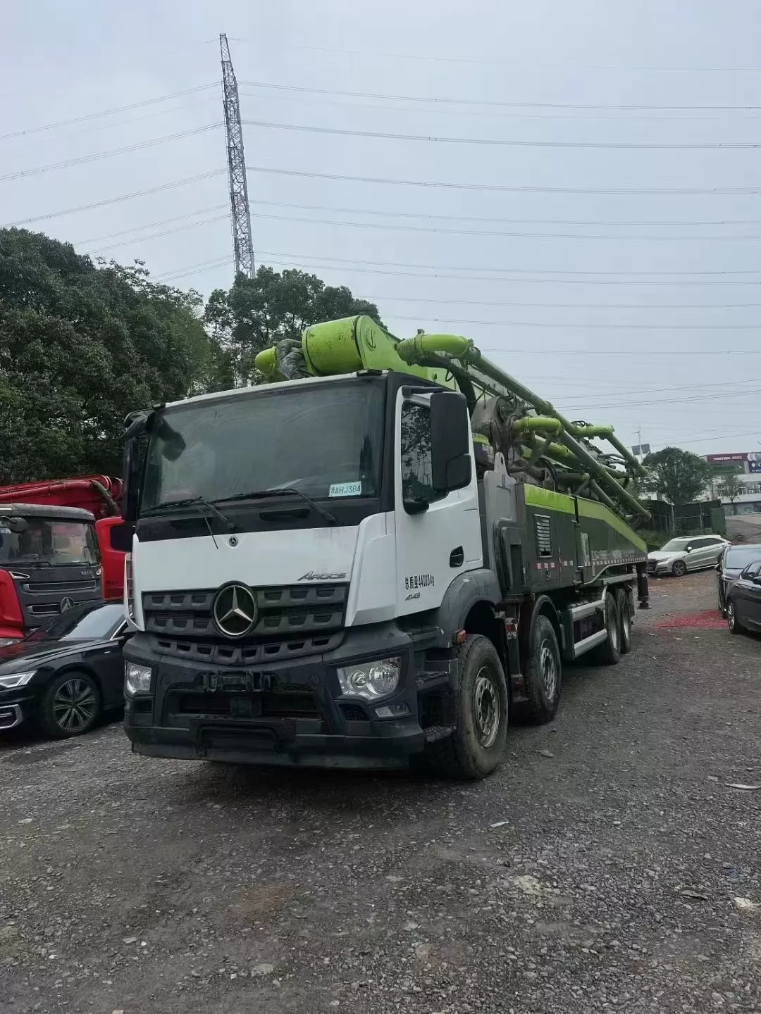 pompe à béton montée sur camion zoomlion-benz 63m 2021