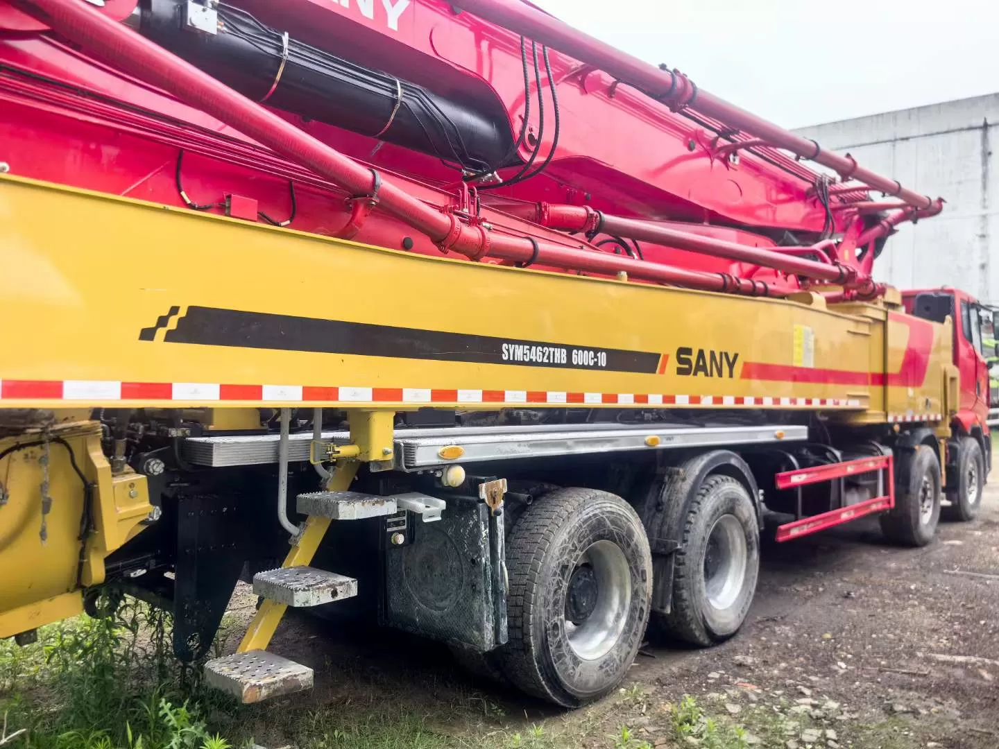 2021 Sany 60m truck mounted concrete pump