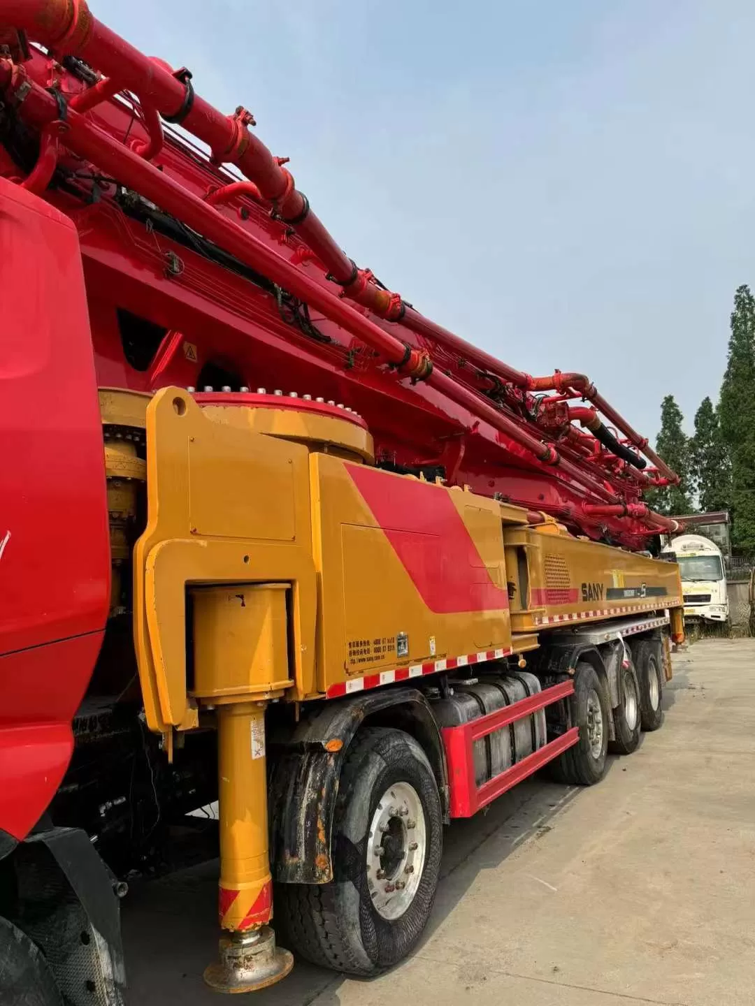 176K USD 2021 Sany 65m truck mounted concrete pump