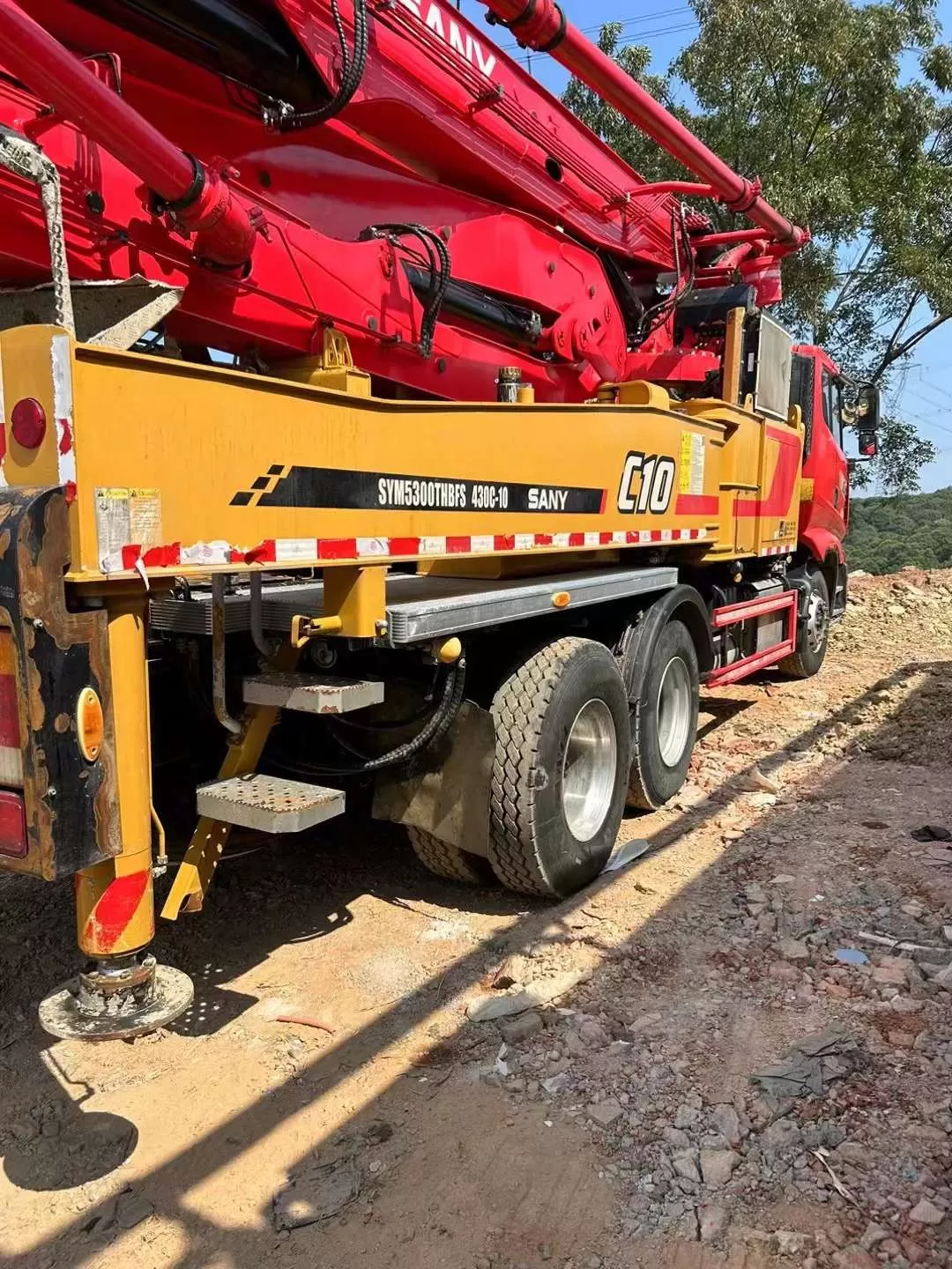 bomba de hormigón montada sobre camión sany 2021 de 43 m