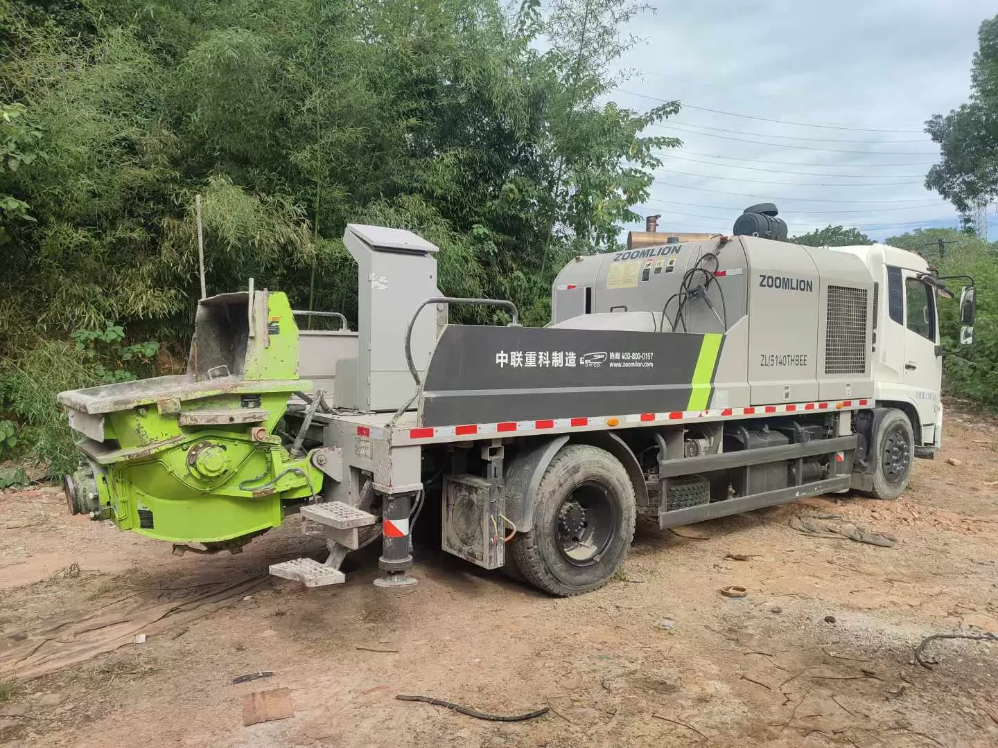 32K USD 2021 Zoomlion-Dongfeng 10022 line pump