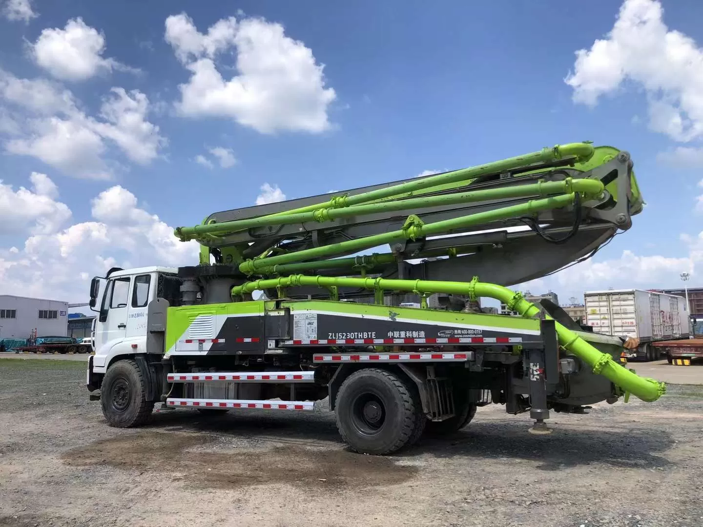 pompe à béton montée sur camion zoomlion-sitrak 37m 2018