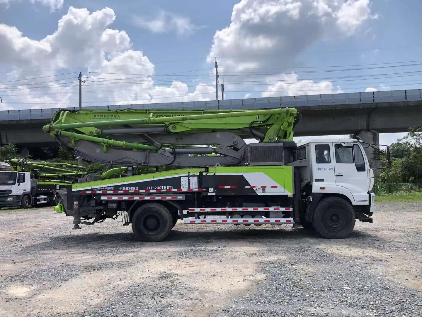 pompe à béton montée sur camion zoomlion-sitrak 37m 2018