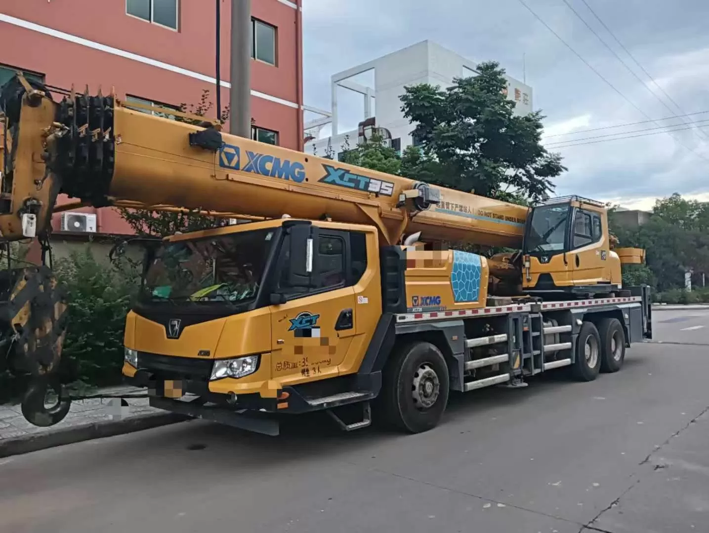 2020 XCMG 35t truck crane