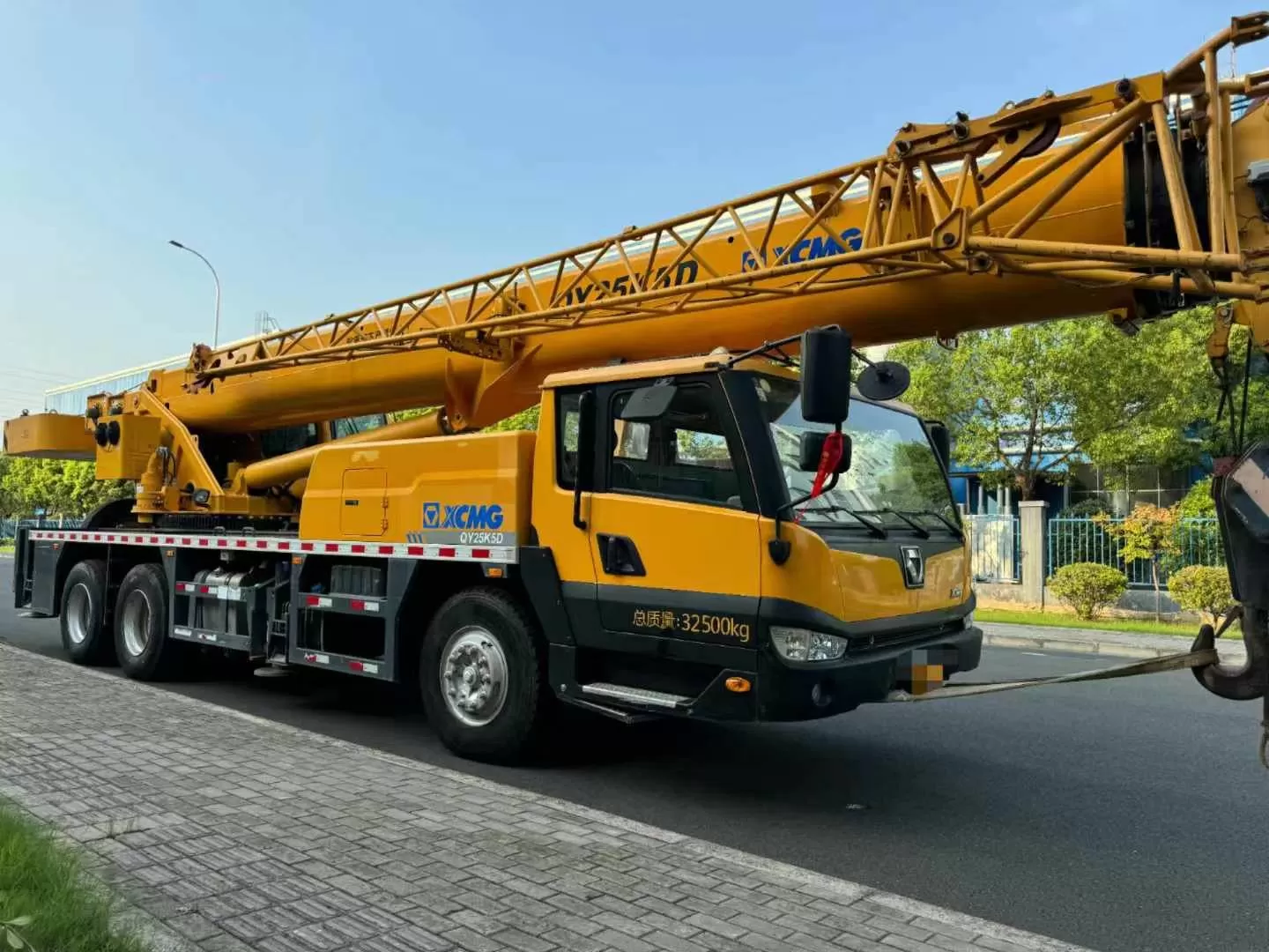 2021 XCMG 25t truck crane