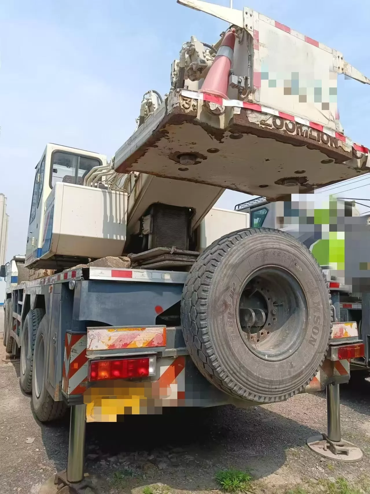 2014 Zoomlion 80t truck crane