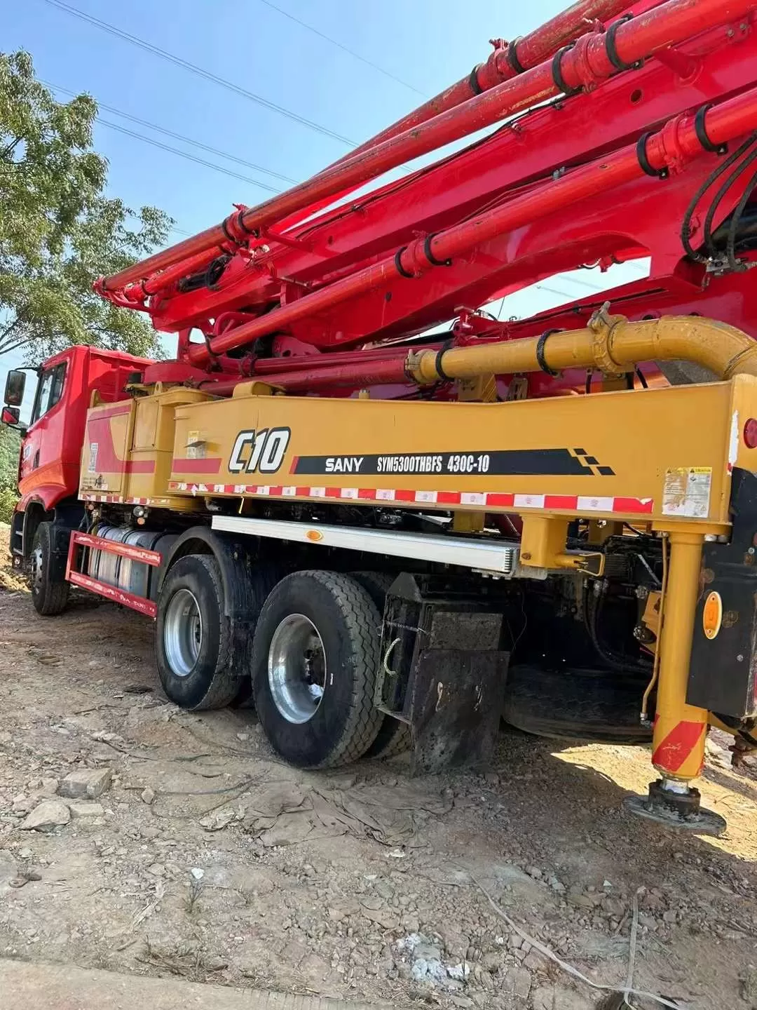 bomba de hormigón montada sobre camión sany 2021 de 43 m