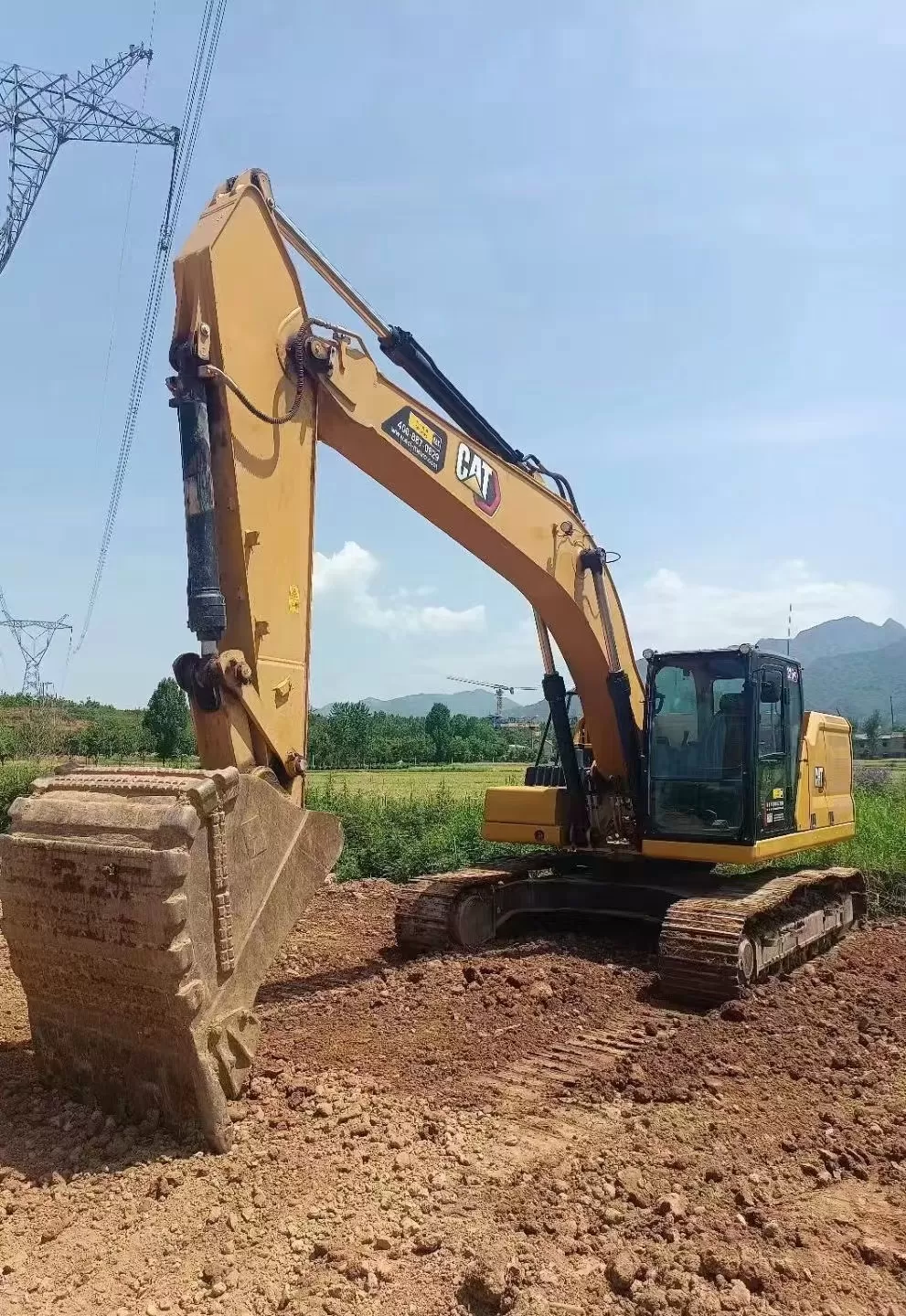 2022 Cater 326GC medium crawler excavator