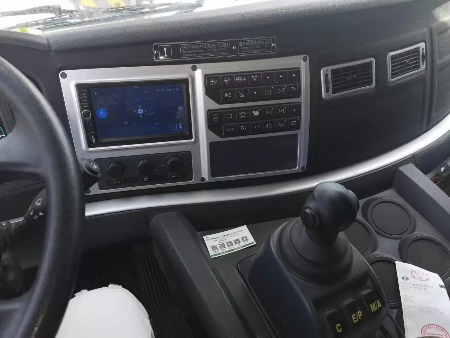 2021 XCMG 110t truck crane