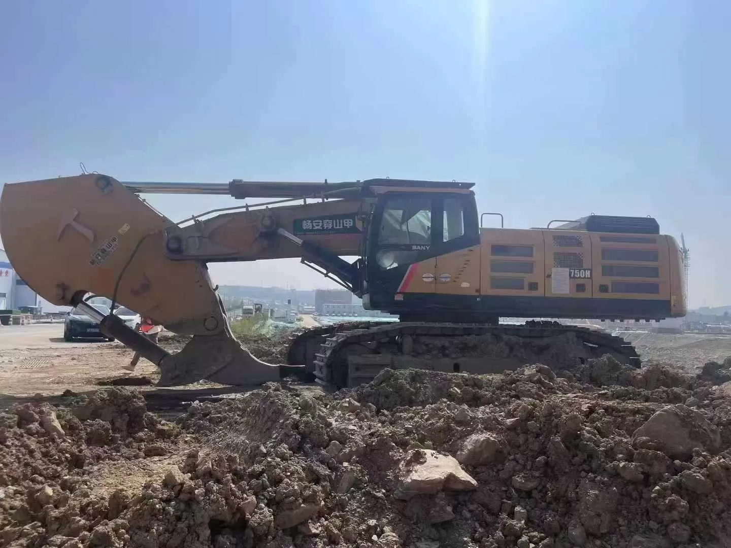 2021 excavadora de orugas grande sany 750h