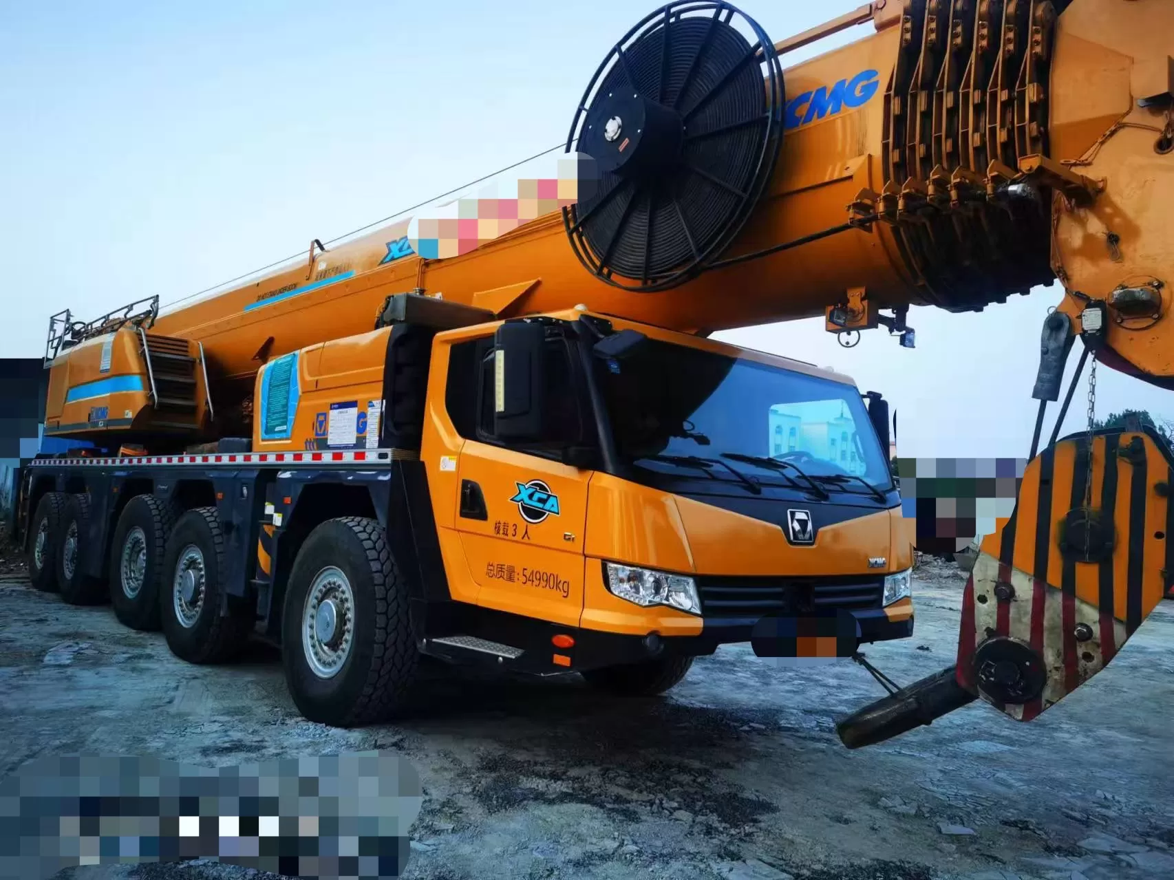 XCMG 220t All-terrain crane