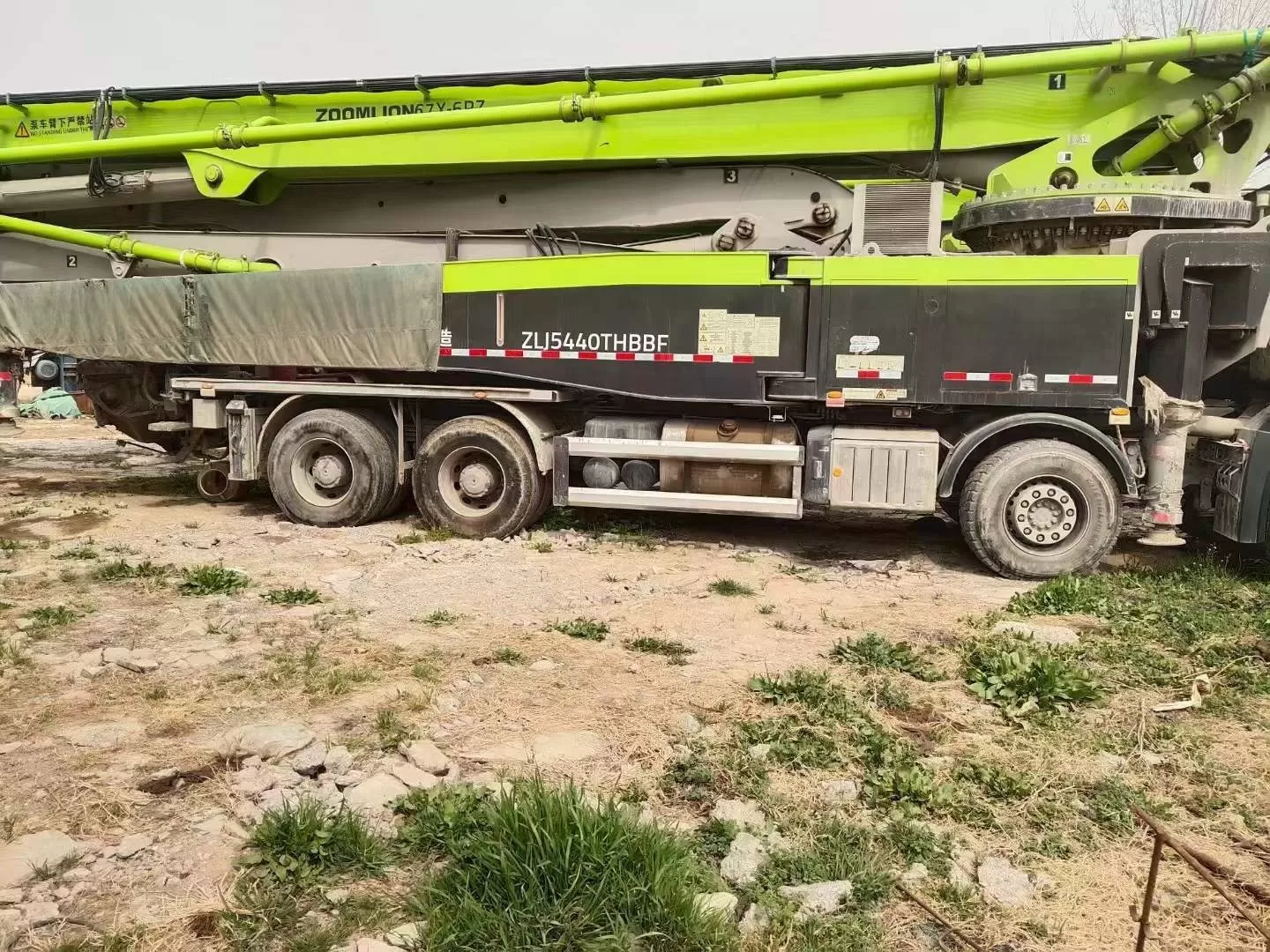 pompe à béton montée sur camion zoomlion-benz 62m 2021