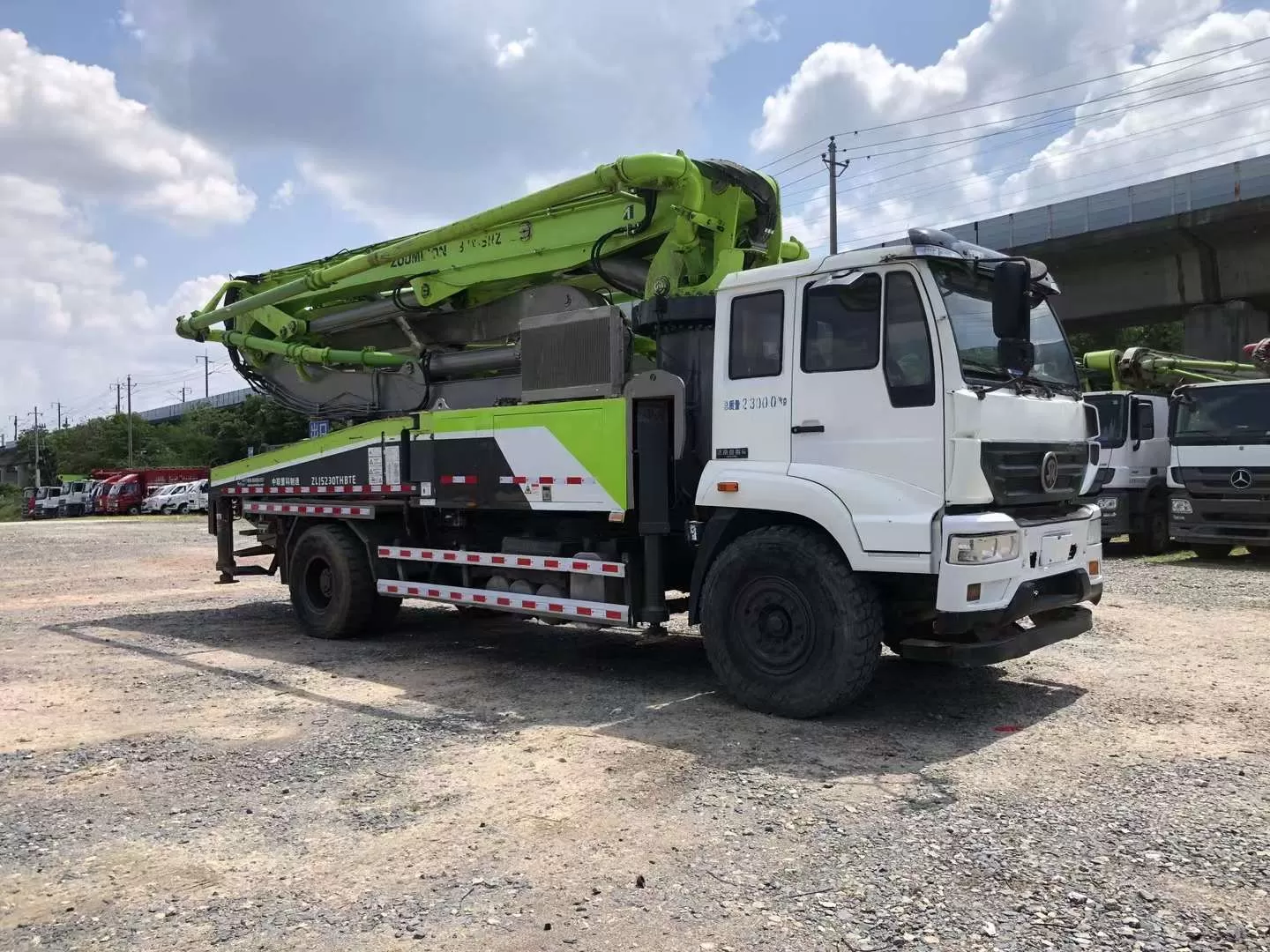 pompe à béton montée sur camion zoomlion-sitrak 37m 2018