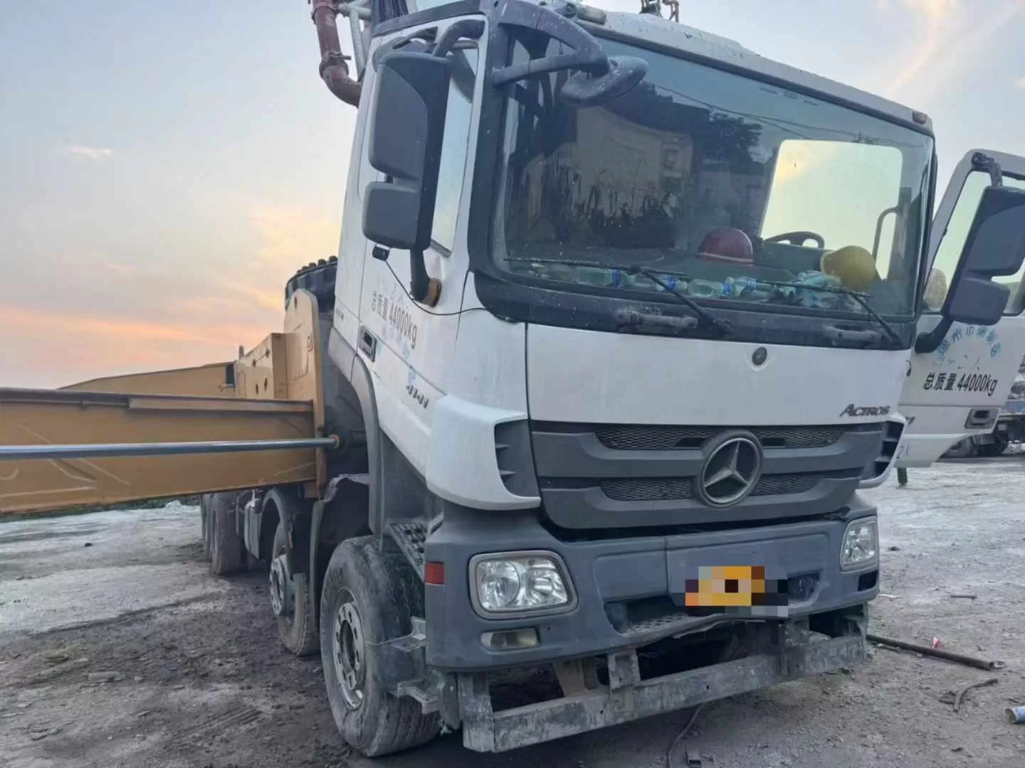 2018 XCMG-Benz 62m truck mounted concrete pump