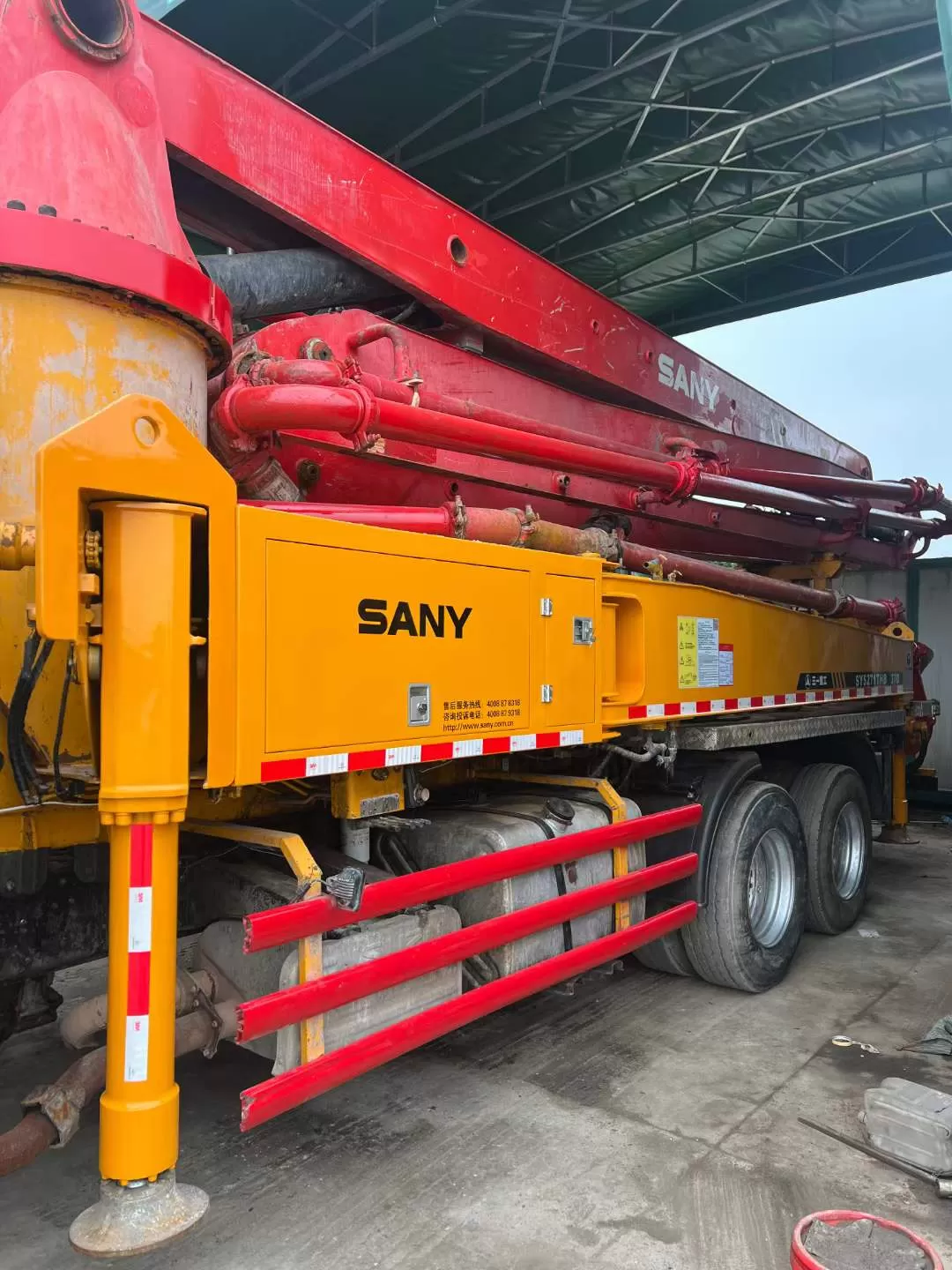 pompe à béton montée sur camion sany-isuzu 37m 2021