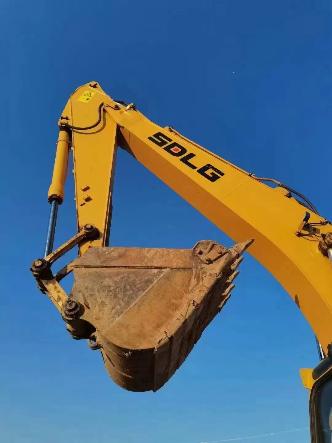 2018 SDLG 225F medium crawler excavator