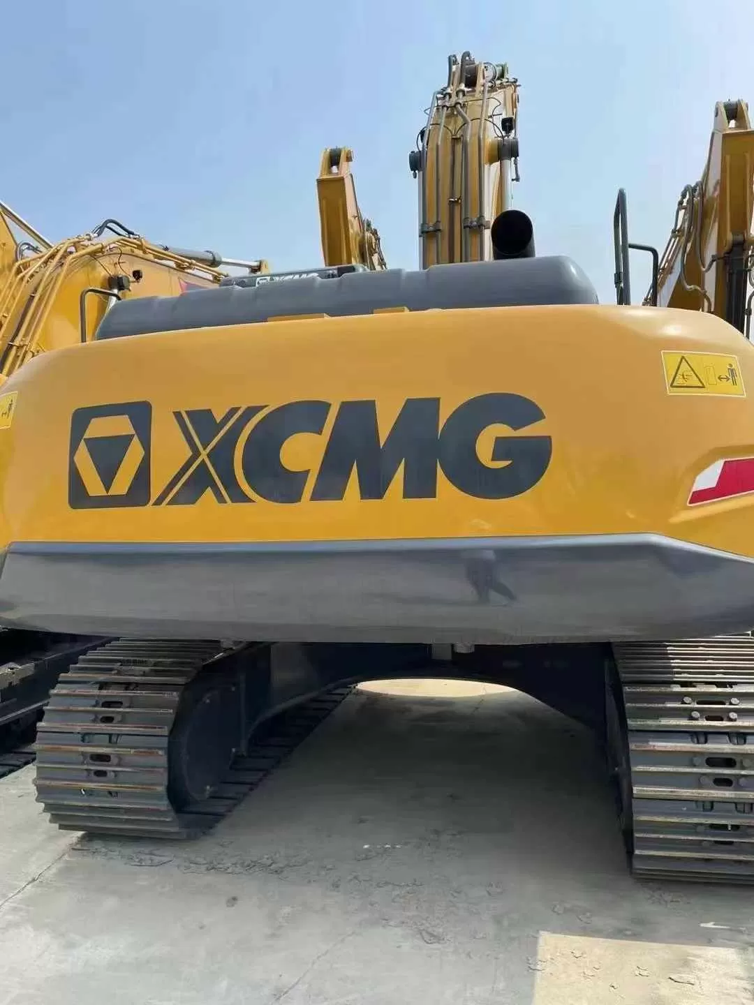 excavadora de orugas mediana xcmg 225dk