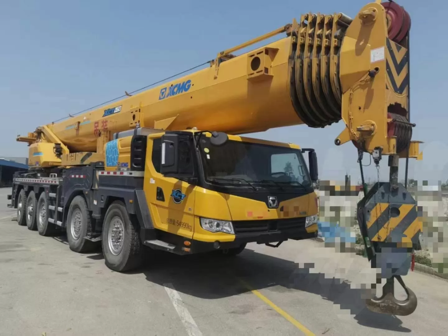 2021 XCMG 110t truck crane